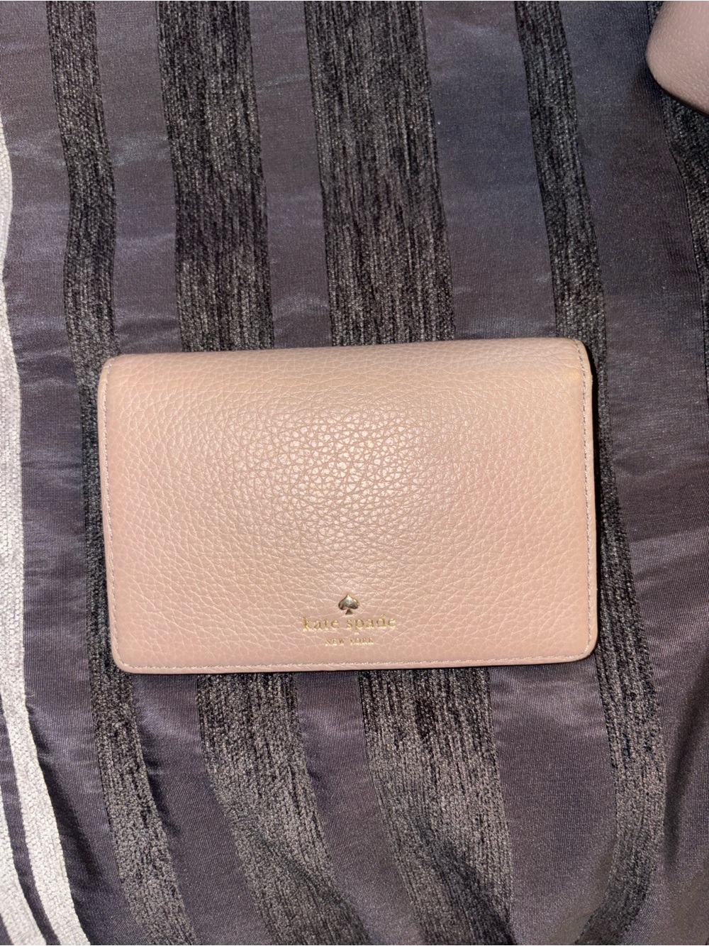 kate spade Pebbled Leather Bifold Wallet in Pink Mauve